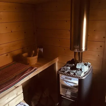 Glamping Yurt Between Lilac And Fuchsia Mountshannon